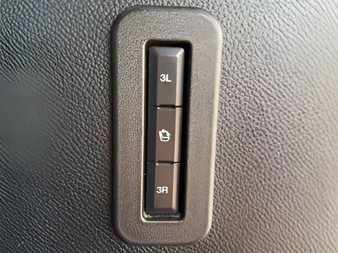 Used 2017 Ford Expedition EL Limited RWD image 24