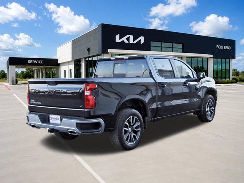 Used 2022 Chevrolet Silverado 1500 LT w/ Texas Edition Plus AWD/4WD image 5