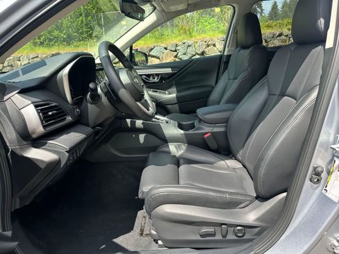 Certified 2025 Subaru Outback Limited AWD/4WD image 16