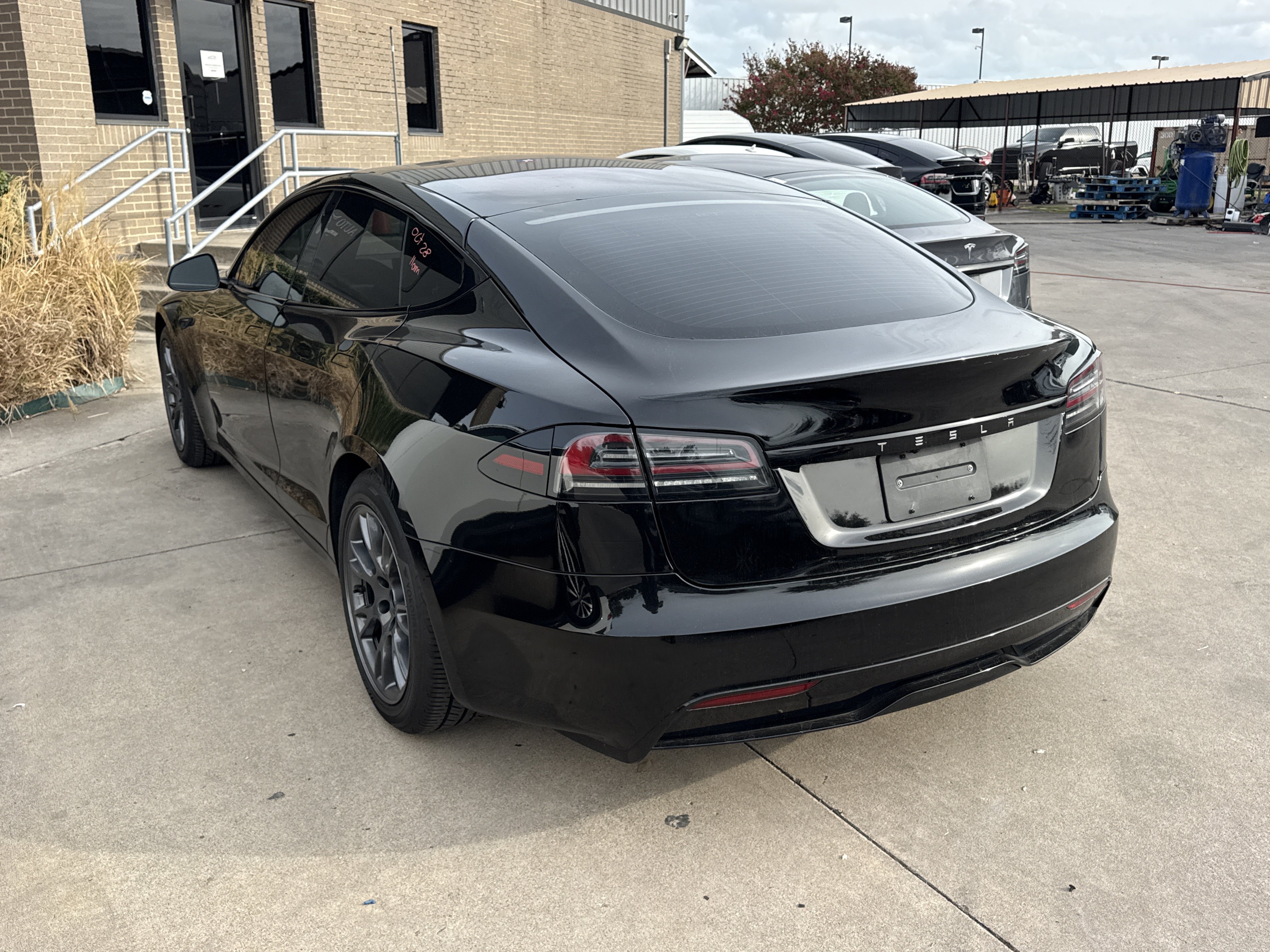 Used 2023 Tesla Model S AWD/4WD image 4