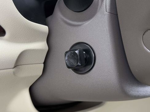 Used 2016 INFINITI Q70 L 3.7 image 19