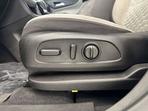 Certified 2021 Chevrolet Equinox LS w/ LS Convenience Package FWD image 20