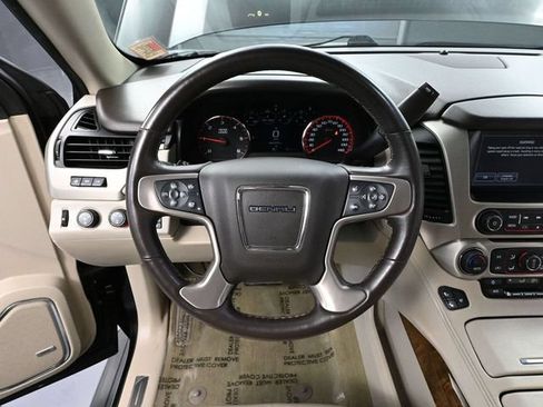 Used 2015 GMC Yukon Denali w/ Premium Package AWD/4WD image 33