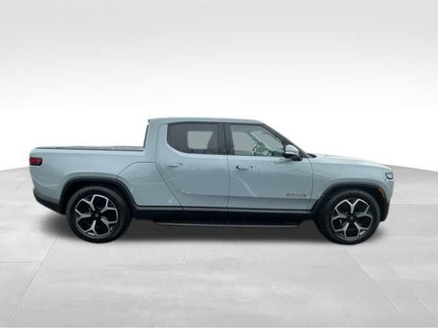 Used 2022 Rivian R1T Adventure image 9