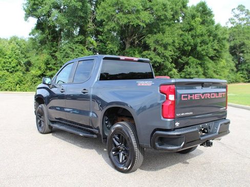 Used 2021 Chevrolet Silverado 1500 Custom Trail Boss AWD/4WD image 9