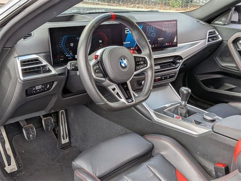 Used 2025 BMW M2 w/ Lighting Package image 9