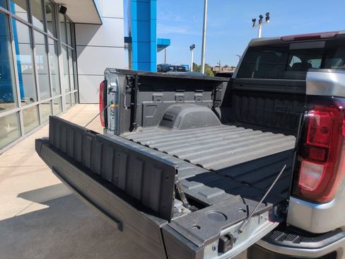 Used 2023 GMC Sierra 1500 Elevation w/ Elevation Premium Package AWD/4WD image 30