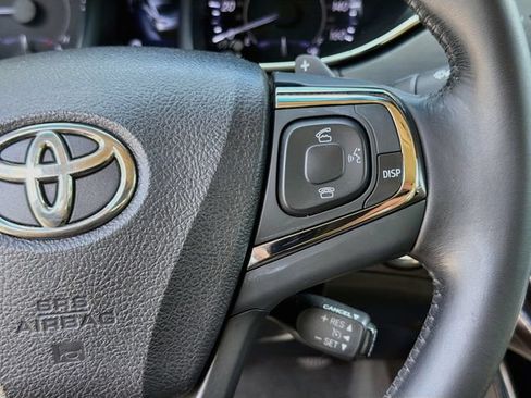 Used 2016 Toyota Avalon Limited FWD image 38