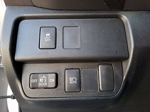Used 2023 Toyota Tacoma SR AWD/4WD image 24