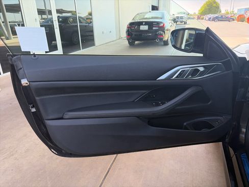 Used 2025 BMW 430i Convertible w/ Convenience Package RWD image 11