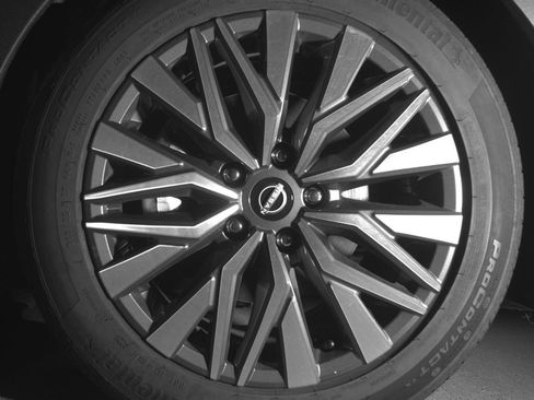 Used 2025 Nissan Altima 2.5 SV image 12