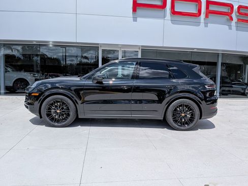 New 2026 Porsche Cayenne AWD/4WD image 2