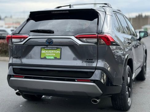 Used 2020 Toyota RAV4 XSE image 5