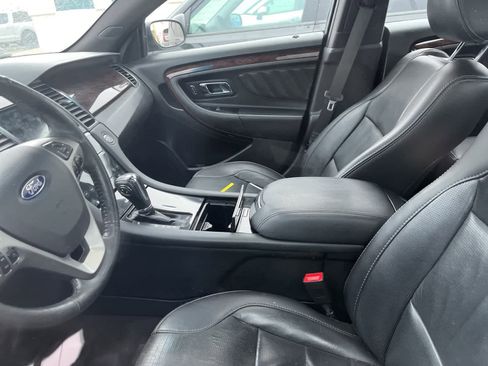 Used 2019 Ford Taurus Limited image 26