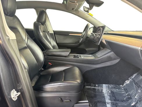 Used 2024 Tesla Model Y 2WD image 15