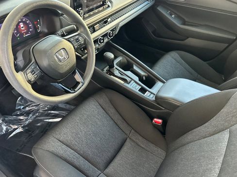 Certified 2023 Honda Accord EX image 4