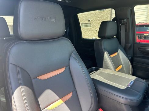 Used 2024 GMC Sierra 2500 AT4 w/ AT4 Premium Plus Package AWD/4WD image 29