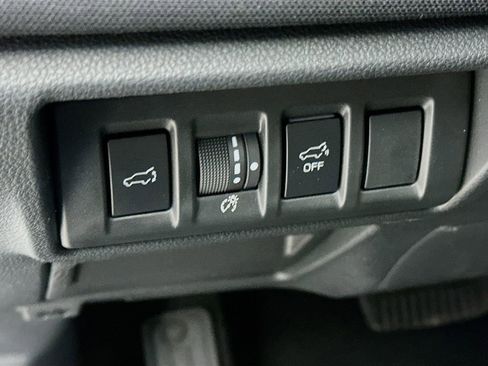 Certified 2025 Subaru Outback Premium w/ Popular Package #1A AWD/4WD image 15