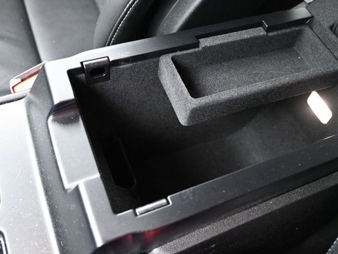 Used 2024 Lincoln Corsair Reserve image 44