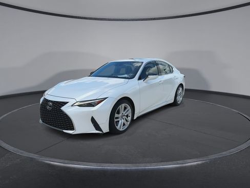 Used 2023 Lexus IS 300 w/ Comfort Package RWD image 4