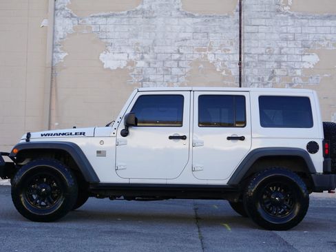 Used 2016 Jeep Wrangler Unlimited Sport AWD/4WD image 8