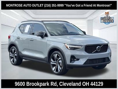 Used 2024 Volvo XC40 B5 Ultimate w/ Protection Package Premier