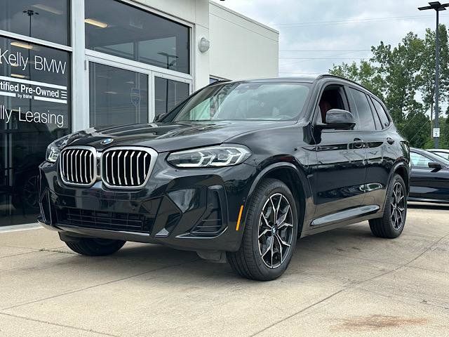 Used 2024 BMW X3 xDrive30i w/ Premium Package AWD/4WD image 3