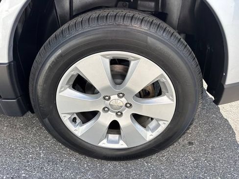 Used 2012 Subaru Outback 2.5i Premium AWD/4WD image 20
