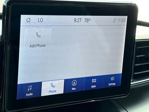 Used 2022 Ford Explorer XLT w/ Equipment Group 202A RWD image 8
