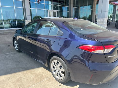 Used 2025 Toyota Corolla LE FWD image 14