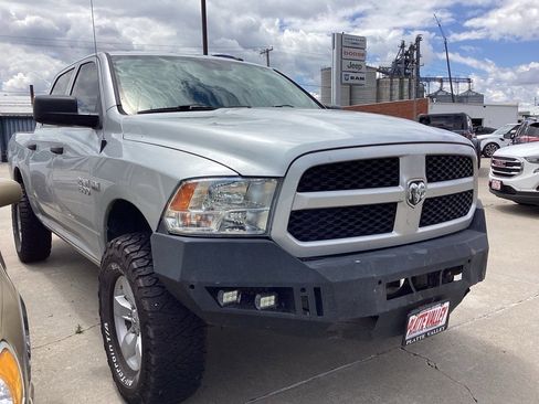 Used 2017 RAM 1500 Express image 6
