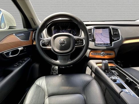 Used 2023 Volvo XC90 T8 Plus AWD/4WD image 8