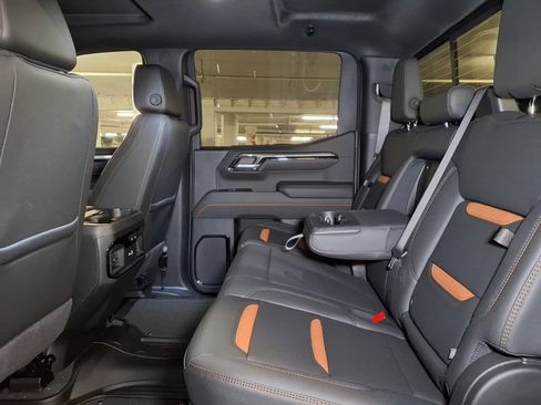 New 2026 GMC Sierra 1500 AT4 w/ AT4 Premium Package AWD/4WD image 12