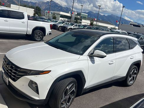Certified 2023 Hyundai Tucson Limited AWD/4WD image 1