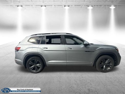 Used 2021 Volkswagen Atlas SE w/ Panoramic Sunroof Package AWD/4WD image 13