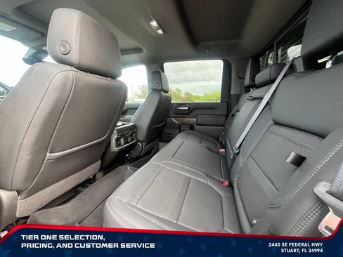 Used 2021 GMC Sierra 3500 Denali w/ Denali Ultimate Package AWD/4WD image 12