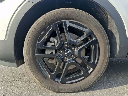 Used 2024 Kia Telluride EX X-Line image 8