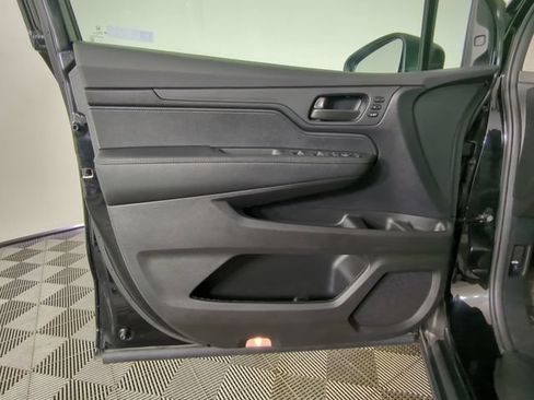 Used 2025 Honda Odyssey EX-L image 30