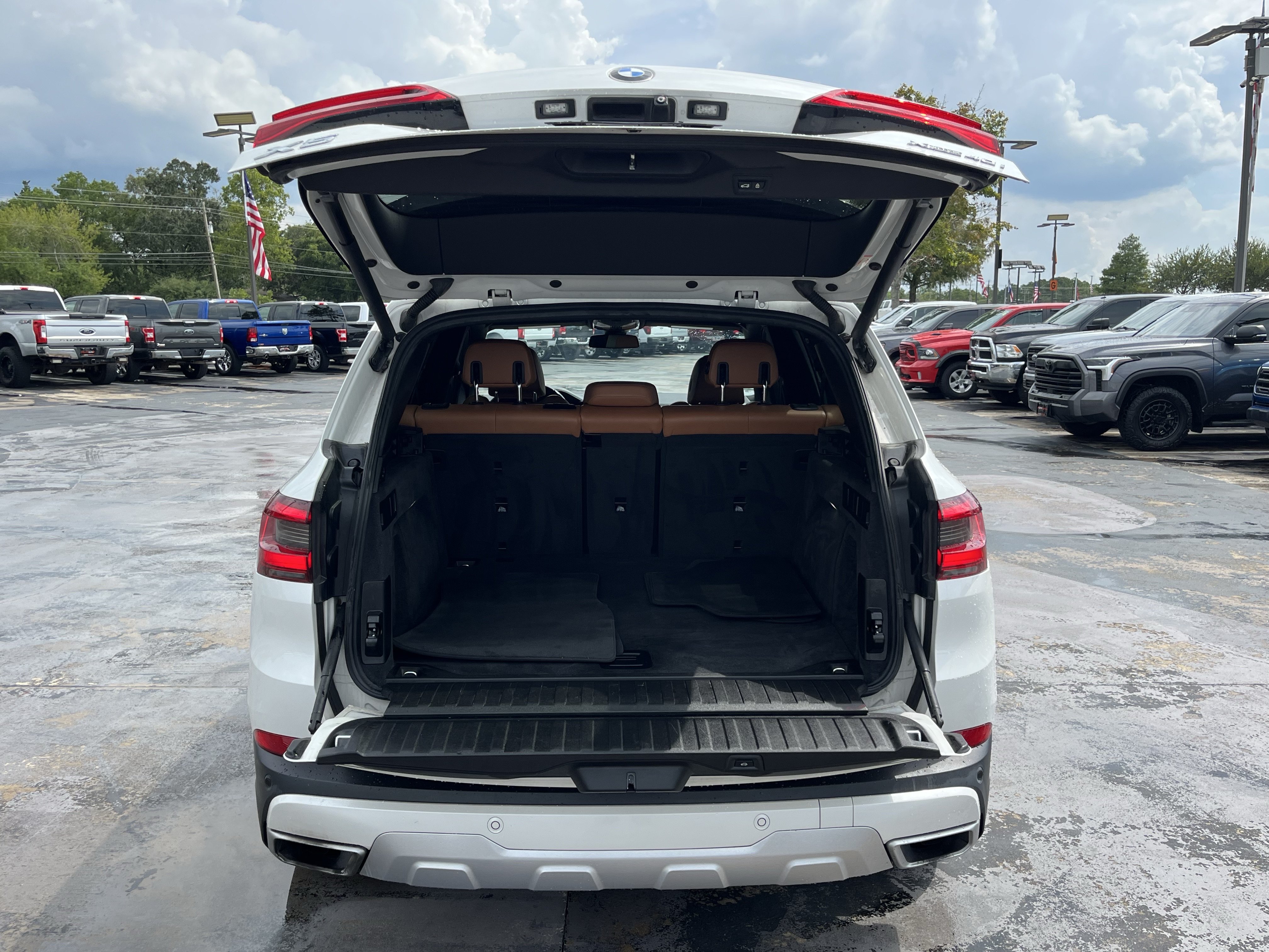 Used 2019 BMW X5 xDrive40i w/ Premium Package 2 AWD/4WD image 14