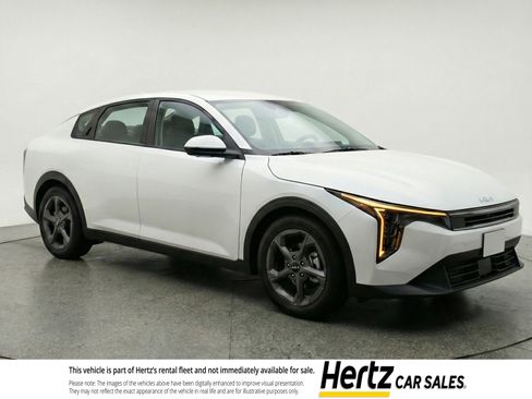 Used 2025 Kia K4 FWD image 1