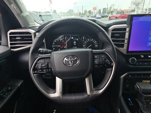 Used 2022 Toyota Tundra Limited AWD/4WD image 10