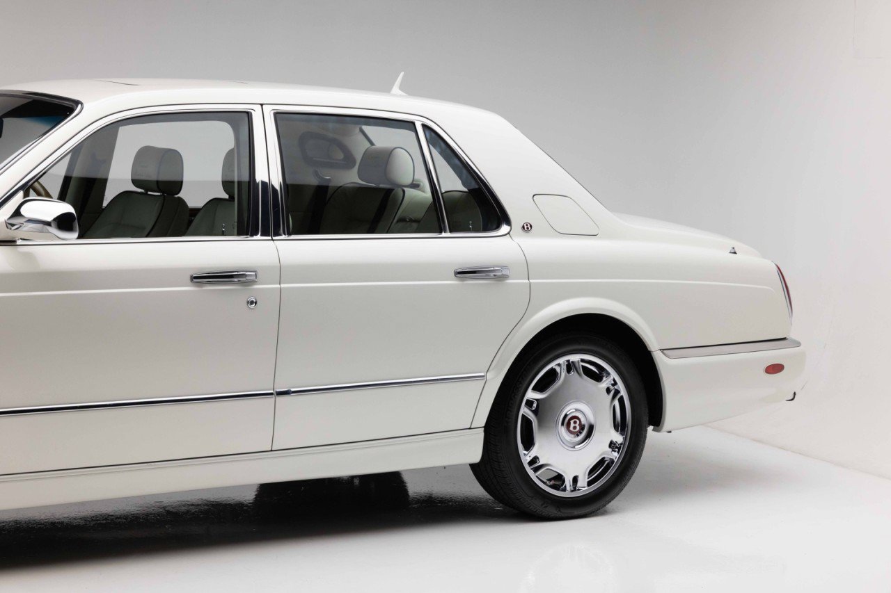Used 2008 Bentley Arnage R RWD image 35