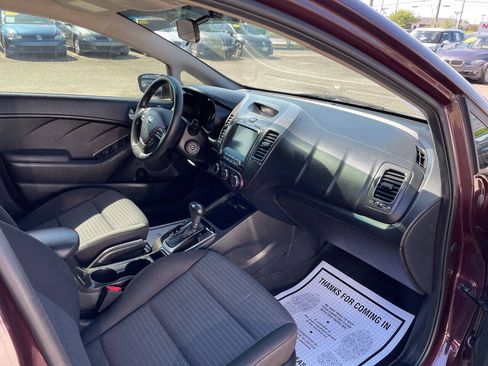 Used 2018 Kia Forte LX w/ LX Popular Package FWD image 13