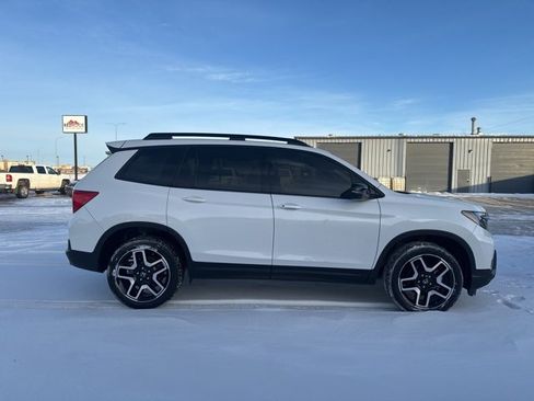 Used 2023 Honda Passport Elite image 4