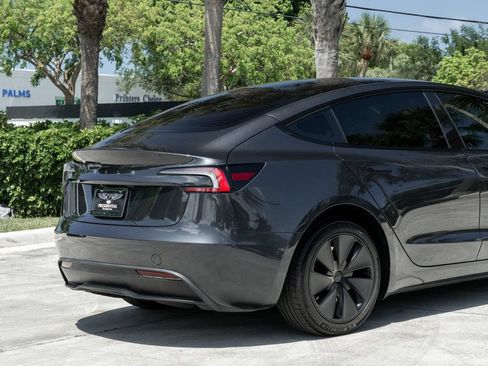 Used 2025 Tesla Model 3 Long Range RWD image 7