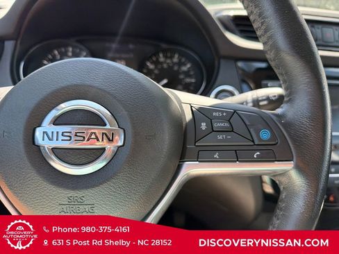 Certified 2019 Nissan Rogue Sport SV w/ Technology Package FWD image 22