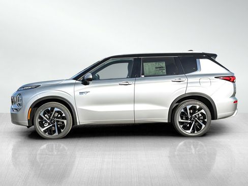 New 2025 Mitsubishi Outlander SEL image 4