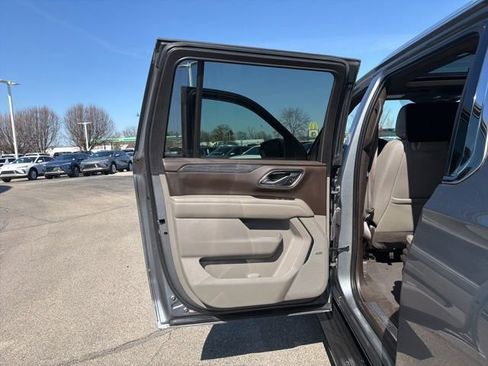 Used 2021 GMC Yukon XL SLT image 28