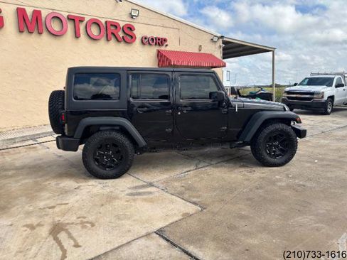 Used 2015 Jeep Wrangler Unlimited Sport AWD/4WD image 8