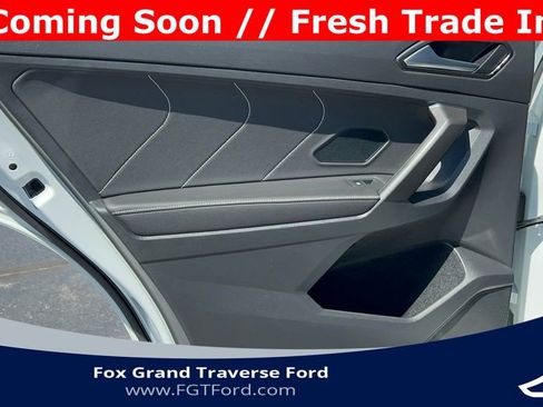 Used 2022 Volkswagen Tiguan SEL R-Line AWD/4WD image 31